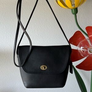 Vintage Coach Quincy Crossbody